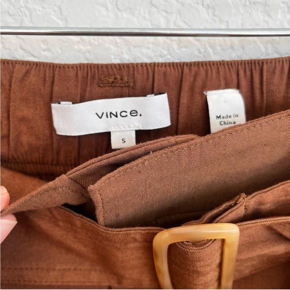 Vince Belted Cropped Linen Pants - Picture 4 of 11